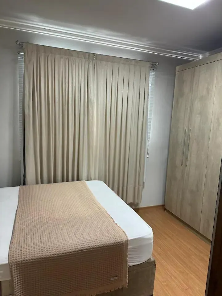 Apartamento Com Quarto Privativo Em Timbo Brasilien